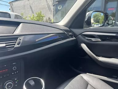 BMW X1 2012 - Thumbnail 36
