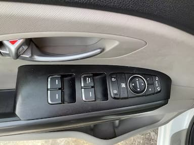 KIA Sedona 2020 - Thumbnail 19
