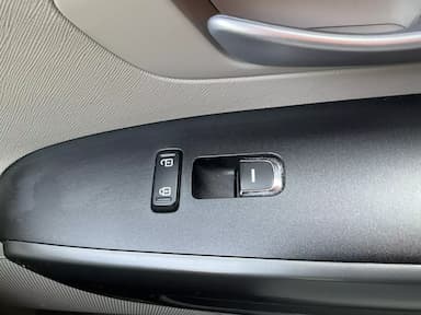 KIA Sedona 2020 - Thumbnail 41
