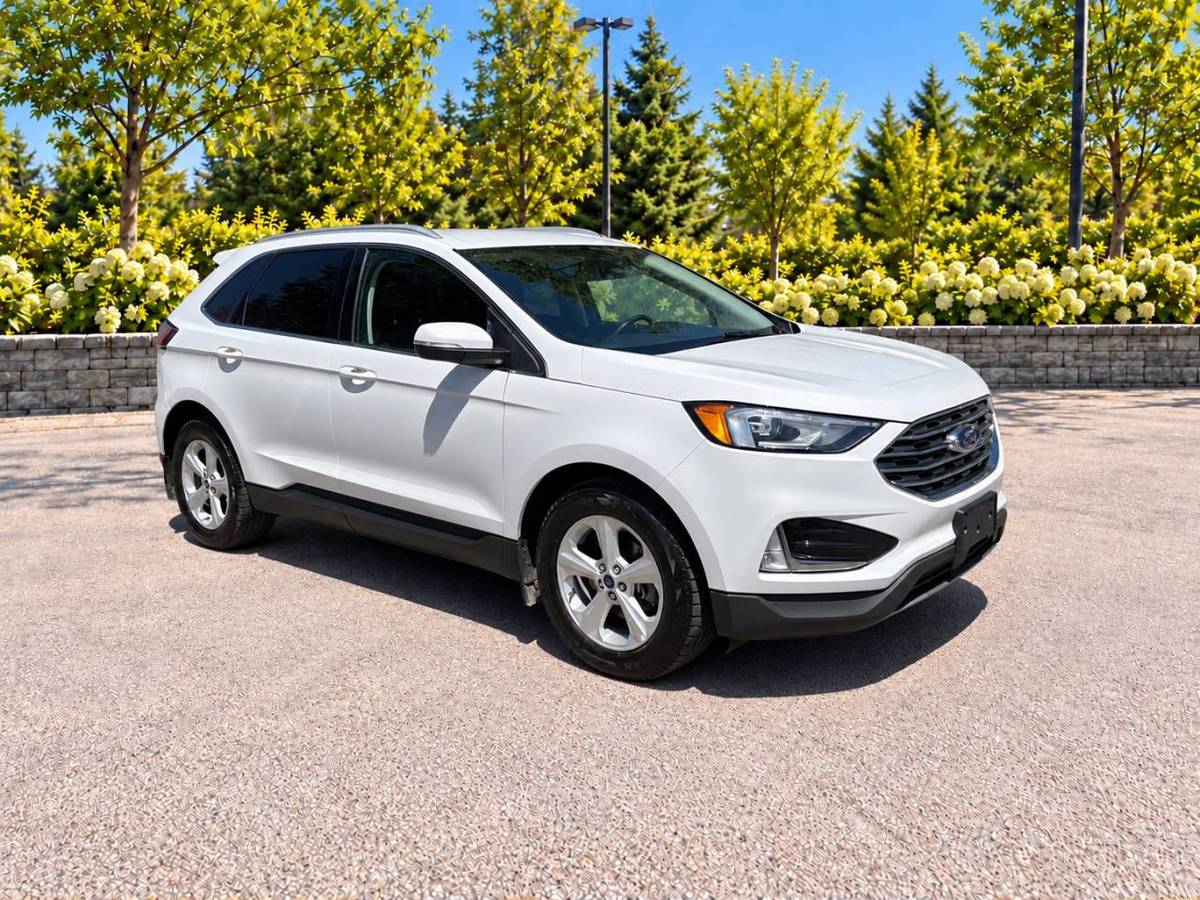 2020 Ford Edge NAVI · Camera · Air