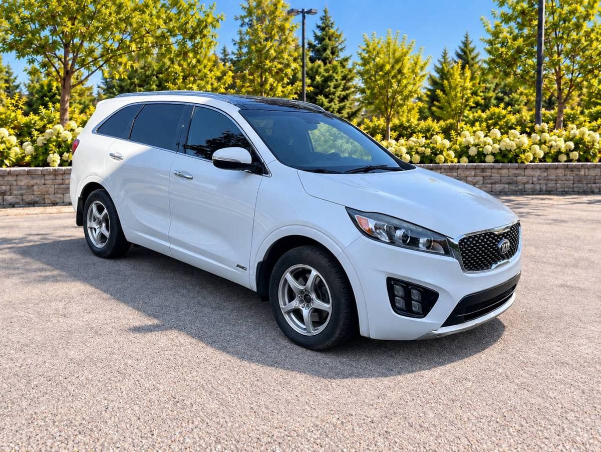 2016 Kia Sorento AWD · 7 Passagers · NAVI