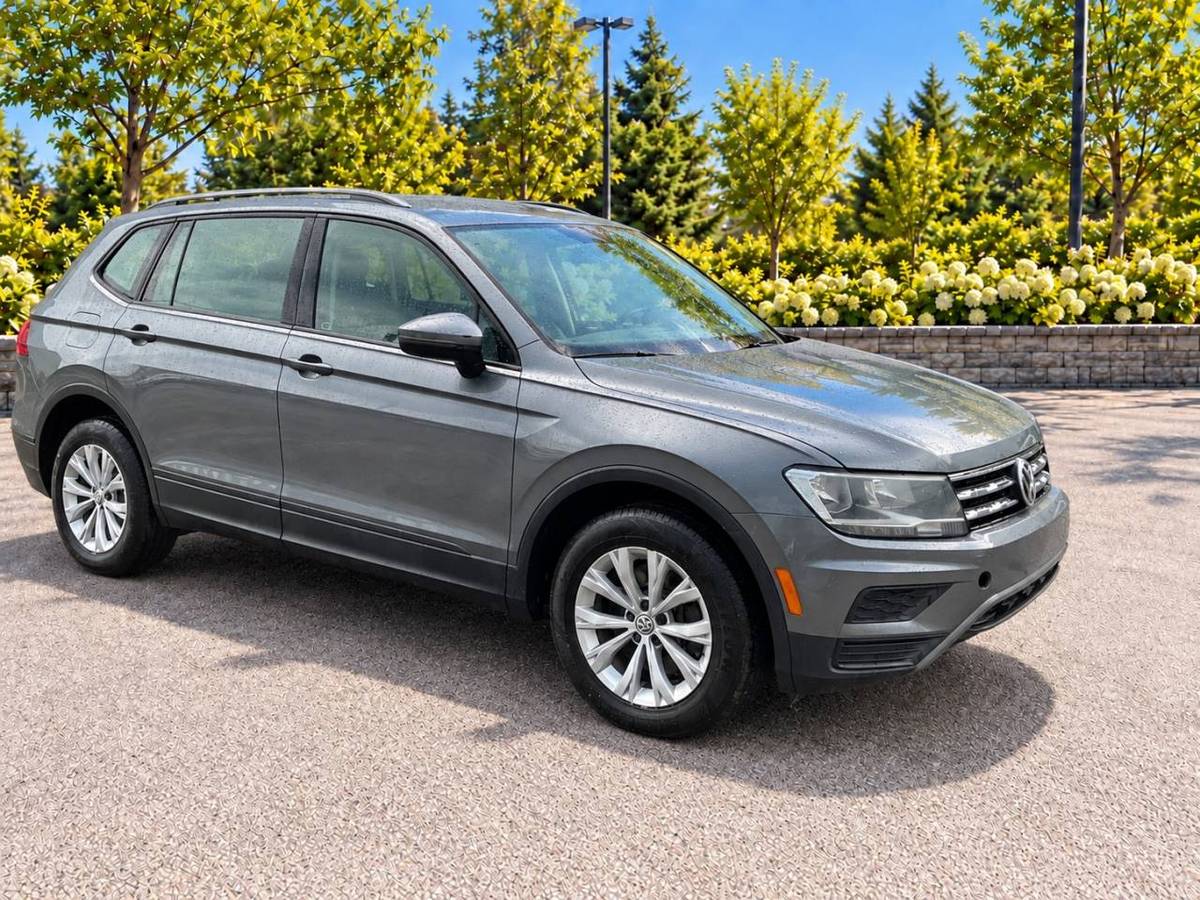 2021 Volkswagen Tiguan AWD · Apple Car Play · Camera