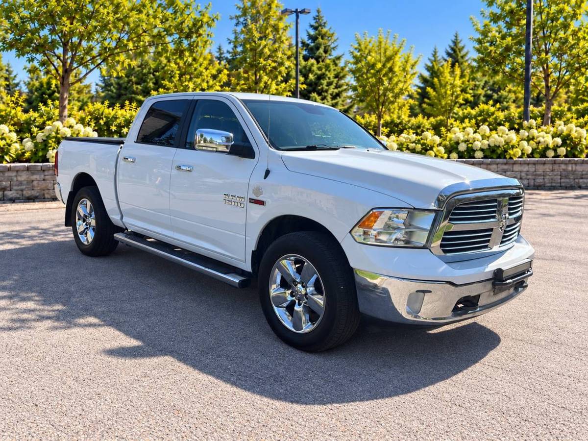 2017 Ram 1500 4X4 · CrewCab · Sieges Chauffant