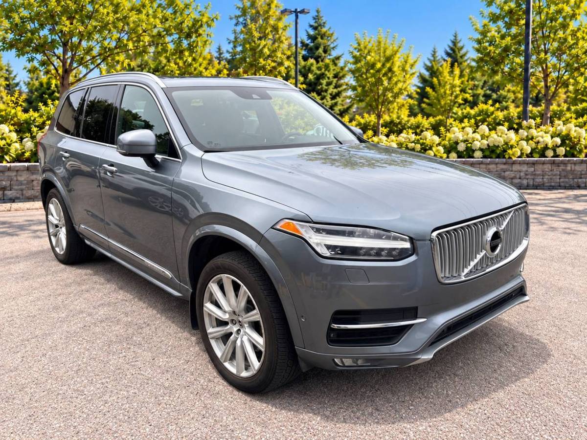 2017 Volvo XC90 AWD · Cuir · Toit Ouvrant