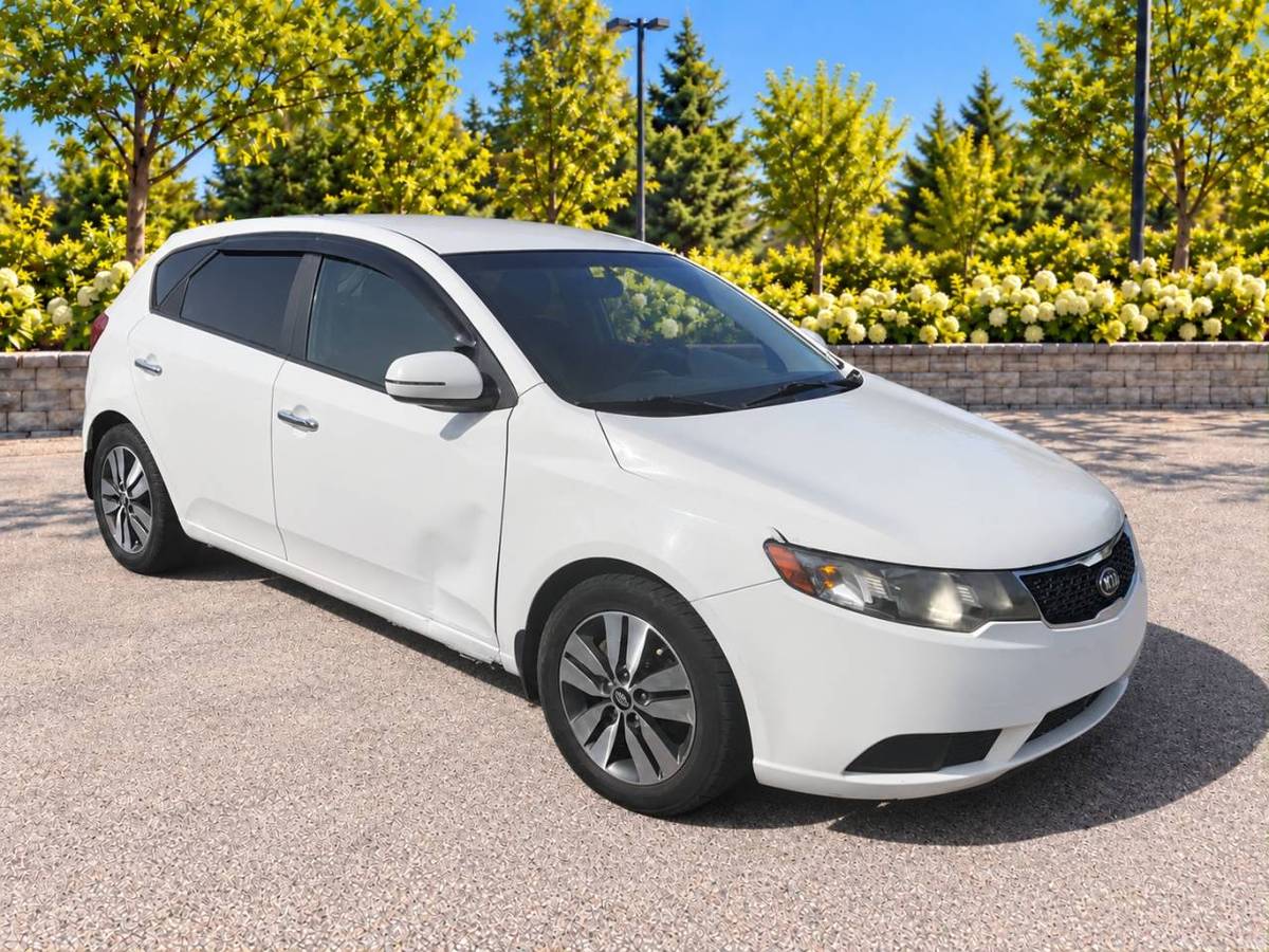 2013 Kia Forte Auto · Air Climatisée · Bluetooth