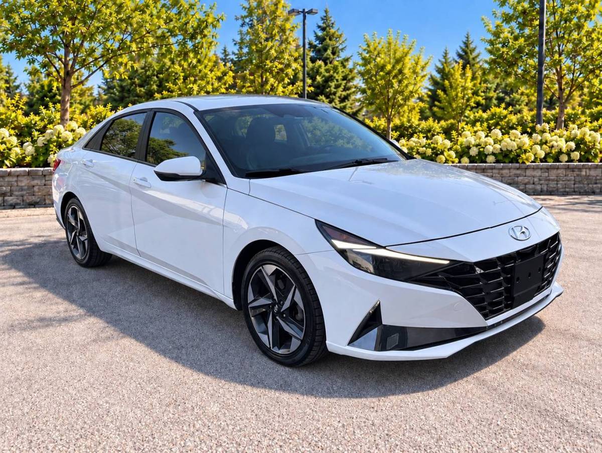 2022 Hyundai Elantra Cuir · NAVI · Toit Ouvant