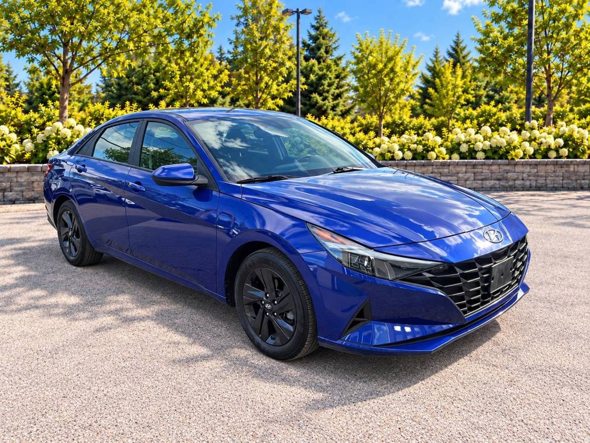 2021 Hyundai Elantra Toit Ouvrant · Camera · Lane Assist