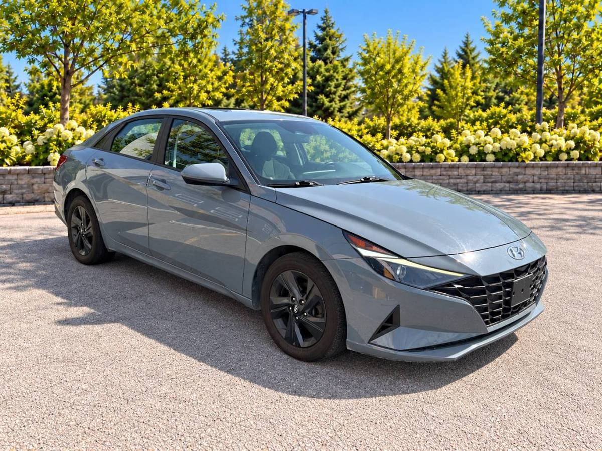 2023 Hyundai Elantra NAVI · Camera · Sieges & Volant Chauffant