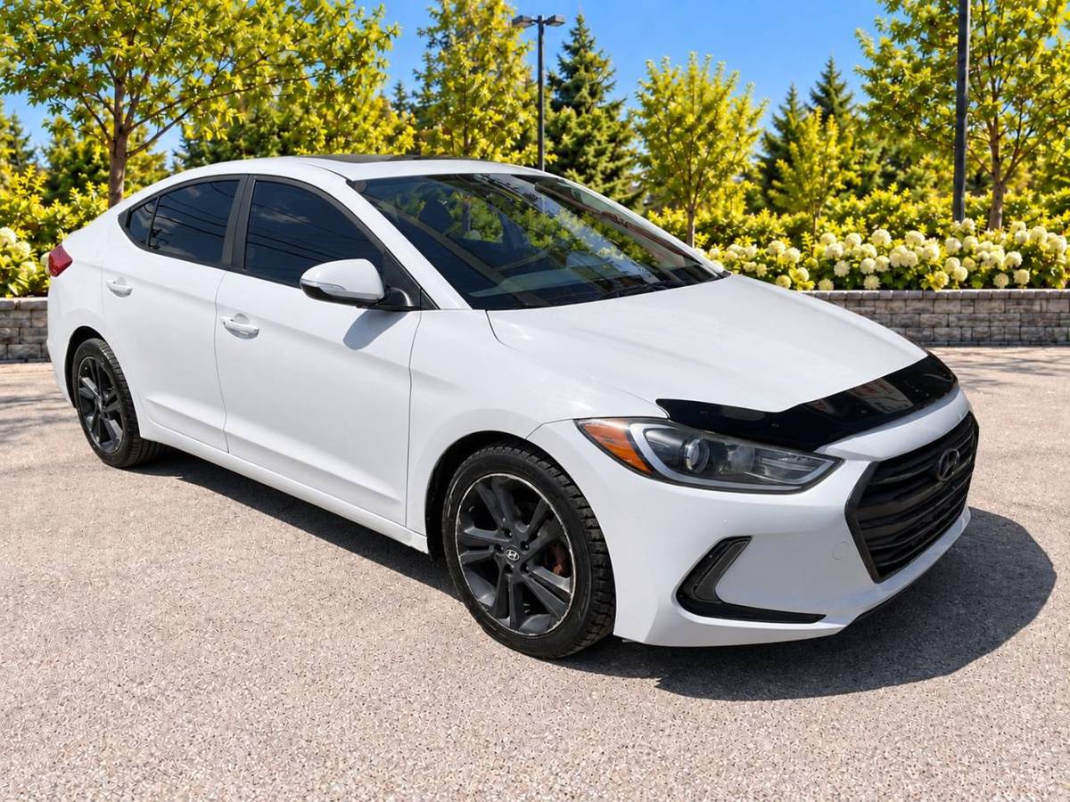 2017 Hyundai Elantra Toit Ouvrant · Camera · Air
