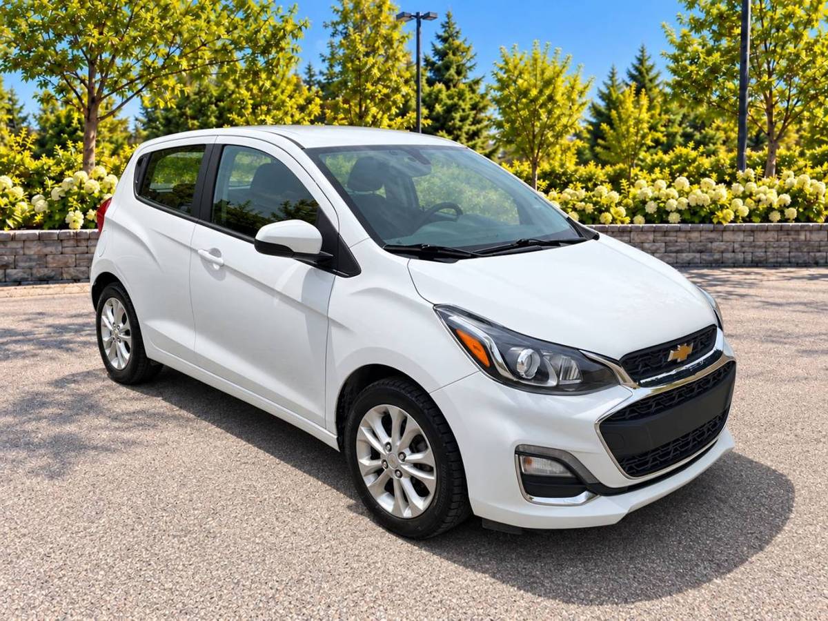 2021 Chevrolet Spark Auto · Air Climatise · Camera