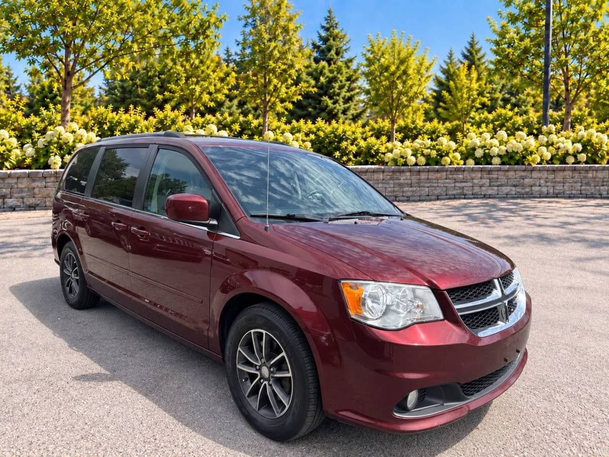 2017 Dodge Grand Caravan Cuir · 7 Passagers · Mags