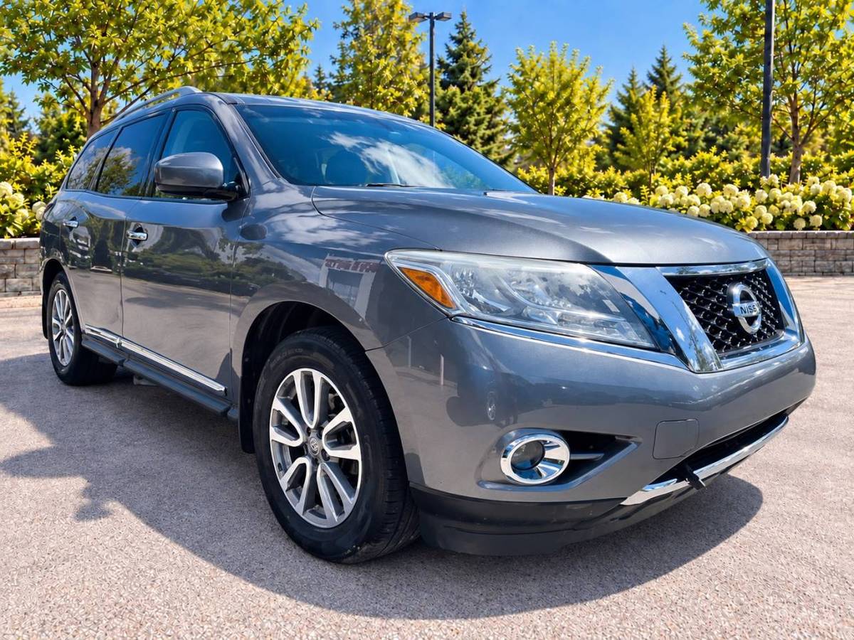 2016 Nissan Pathfinder AWD · 7 Pssagers · Cuir