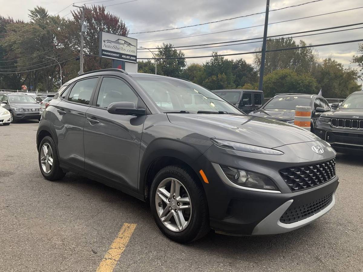 2022 Hyundai Kona Camera · Lane Assist · Mags