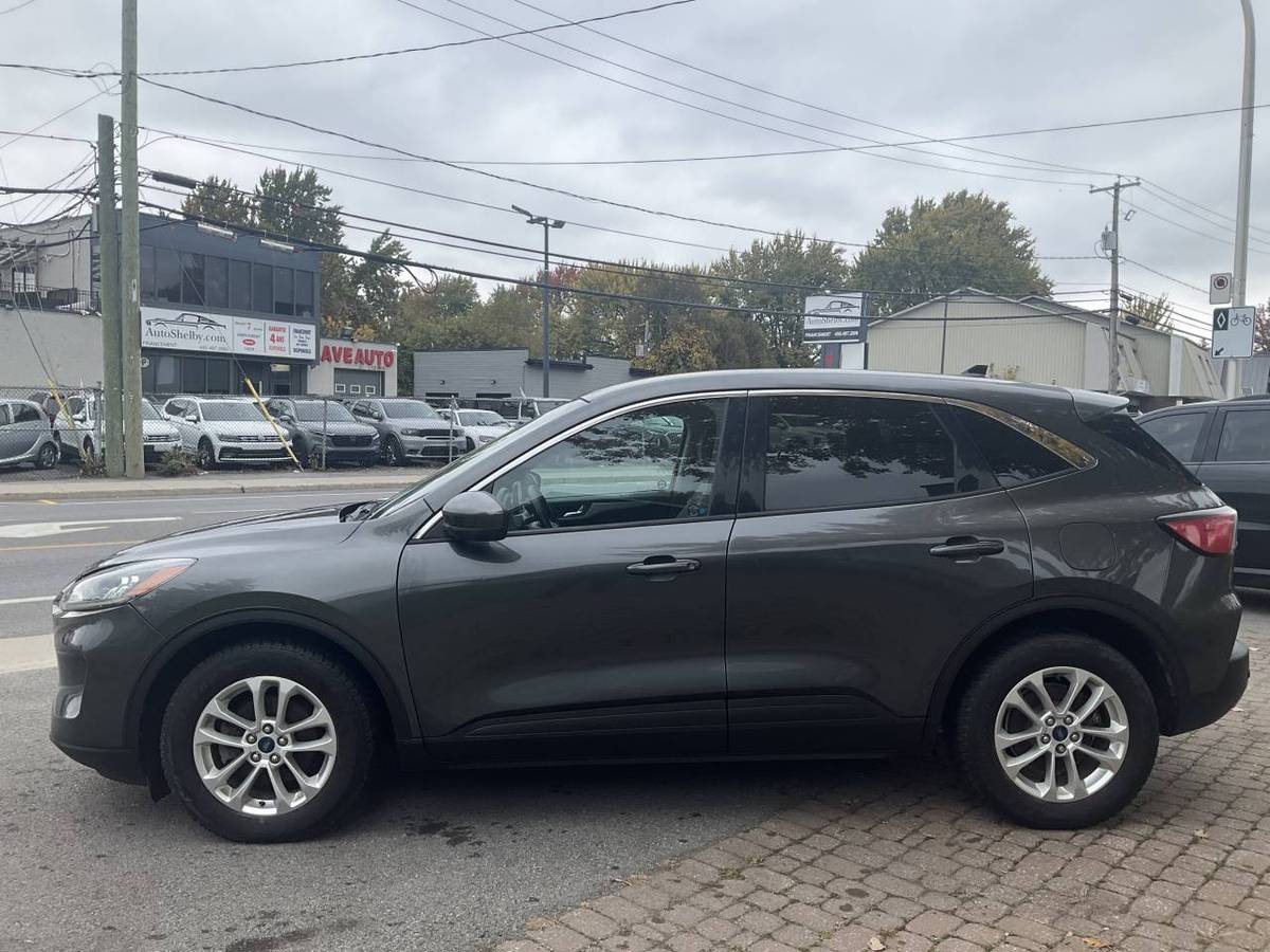 2020 Ford Escape Camera · Air · Mags