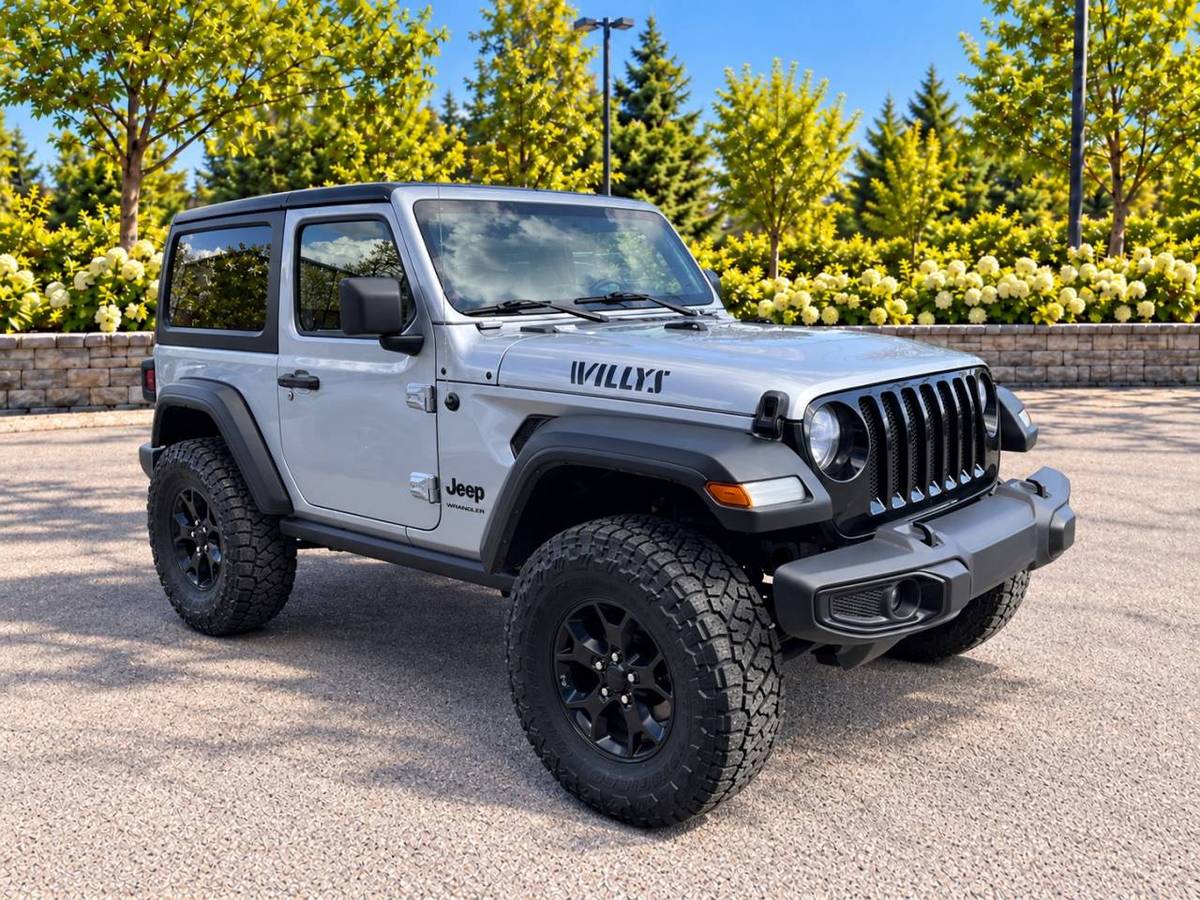 2022 Jeep Wrangler Convertible · Camera · Mags