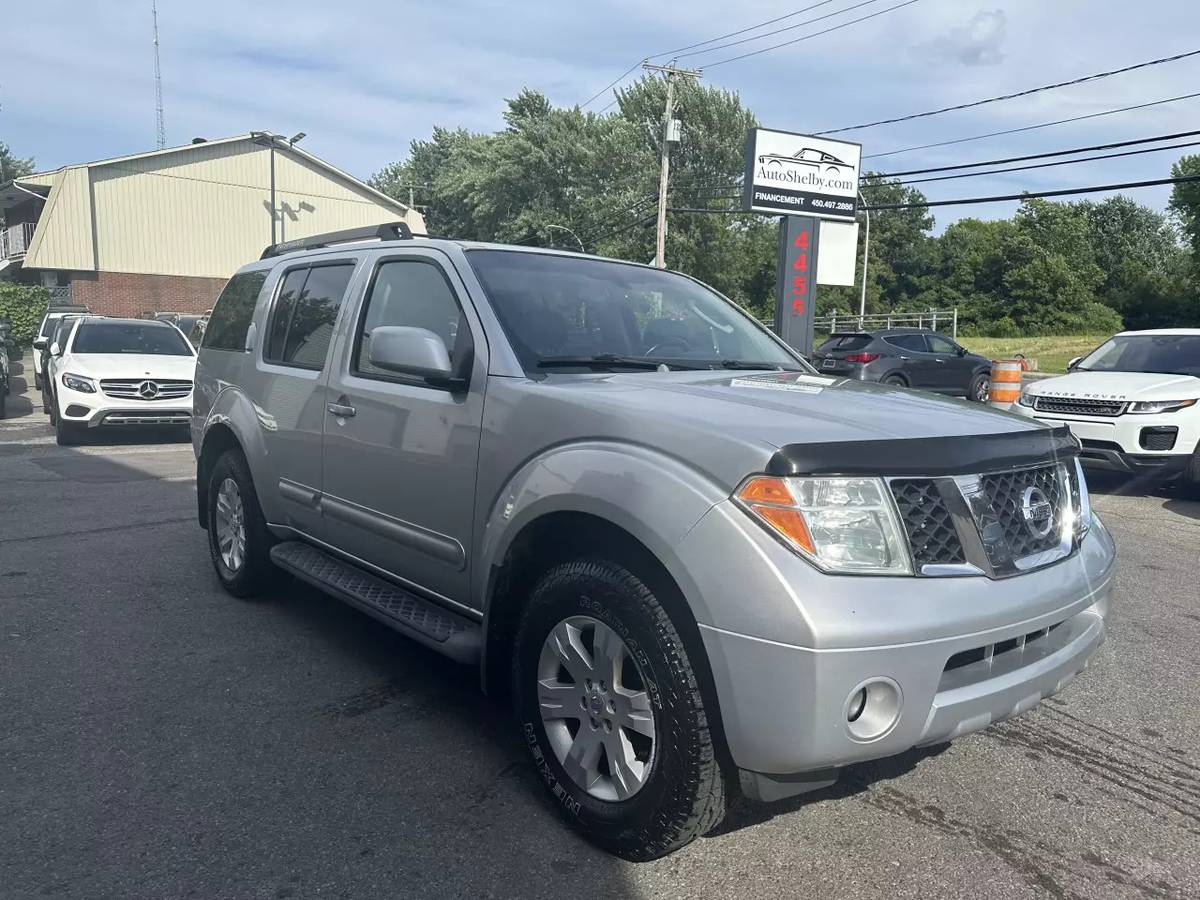 2006 Nissan Pathfinder 7 Passagers · Cuir · Toit